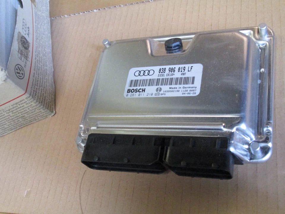Nuevo Genuino Audi A4 AVB 1.9 TDI Motor ECU 038906019LF Nuevo Original Pieza Foto 1 de 1