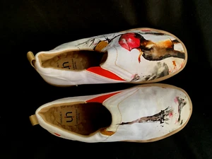 UIN Footwear Red Umbrella, Eiffel Tower on canvas slip on shoes-6.5 - Picture 1 of 5