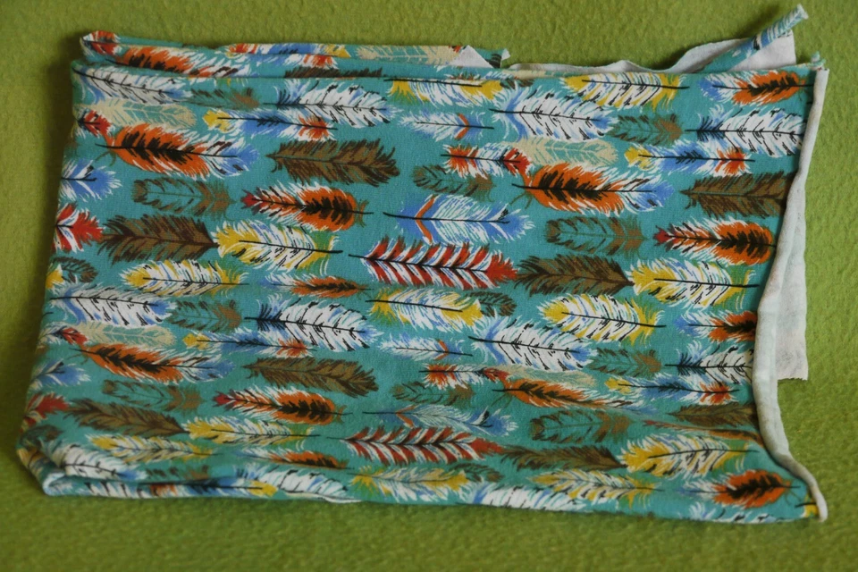 Stoff - Stoffrest - Federn - Bild 1 von 1