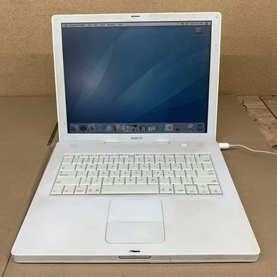 iBook G4 2003 14" PowerPC G4 933MHz PowerPC G4 640MB RAM 40GB HDD MacOS Tiger - Image 1 of 4