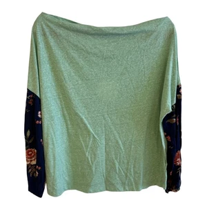Umgee Women's Large Mint Green Boat Neck Top w/ Navy Floral Contrast Sleeves NWT - Picture 1 of 7
