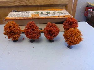 VINTAGE LIFE-LIKE AUTUMN TREES FOR RAILROAD LAYOUTS SET OF 5 IN BOX LL-2 - Picture 1 of 7