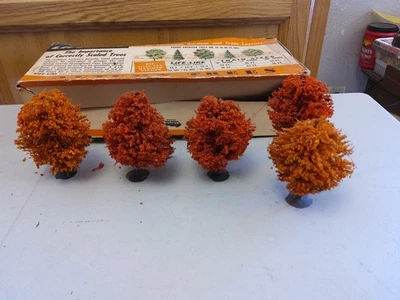 VINTAGE LIFE-LIKE AUTUMN TREES FOR RAILROAD LAYOUTS SET OF 5 IN BOX LL-2 - Image 1 of 4