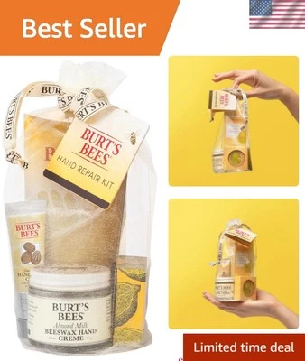 Набор для ухода за руками Indulge in Burt's Bees: увлажняющие кремы и перчатки в комплекте - Изображение 1 из 4