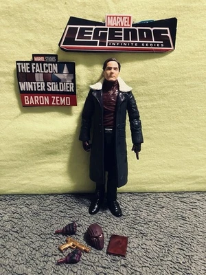 Hasbro Marvel Legends Suelto Barón Zemo Equipo de Vuelo Halcón y Soldador de Invierno ✅ Fotos Foto 1 de 4