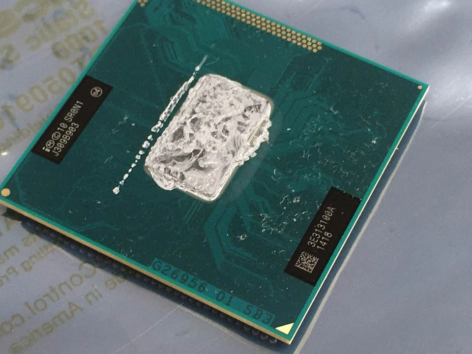 Intel Core i3-3110M 2.4Ghz Socket G2 3MB laptop CPU Processor SR0N1 - Image 1 of 1