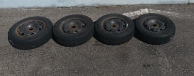 Skoda Winterräder 14 Zoll KBA 43815 5Jx14H2 - Bild 1 von 4