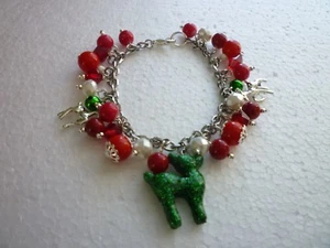 *Stainless Steel Christmas Bracelet Green Glitter Resin Reindeer Glass Beads   - Bild 1 von 6