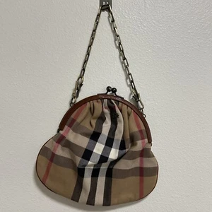 Burberry Chain Strap Shoulder Bag 💯Authentic - Picture 1 of 6