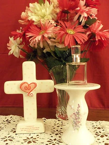 NEW Bath & Body Works Sweet Pea 1 oz. EDT Travel Size and Airline Approved!! - Picture 1 of 3