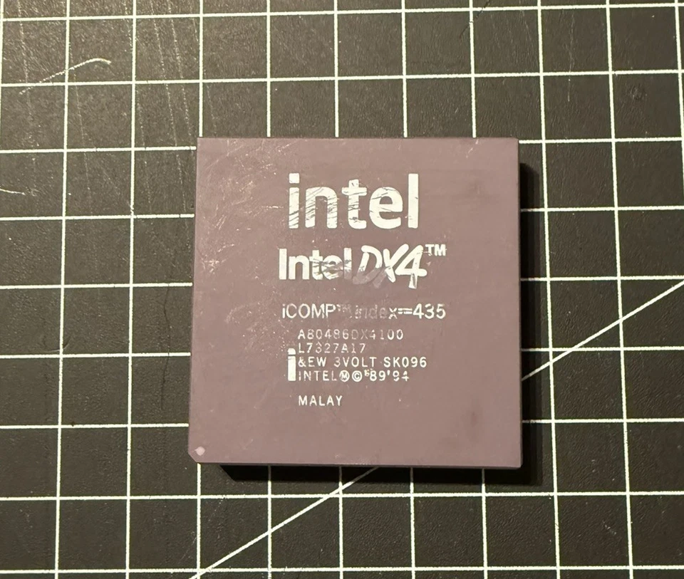 Intel 486 DX4 100 SK096 WB &EW CPU WriteBack Retro Prozessor 120 Doom Keramik  - Bild 1 von 3