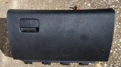 GMC Acadia Enclave Traverse Outlook 2007-2012 guantera negra usada. 25943467 Foto 1 de 3