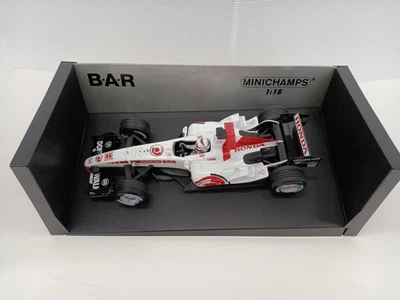 Minichamps Honda RA106 1/18 Scale Car - Image 1 of 4