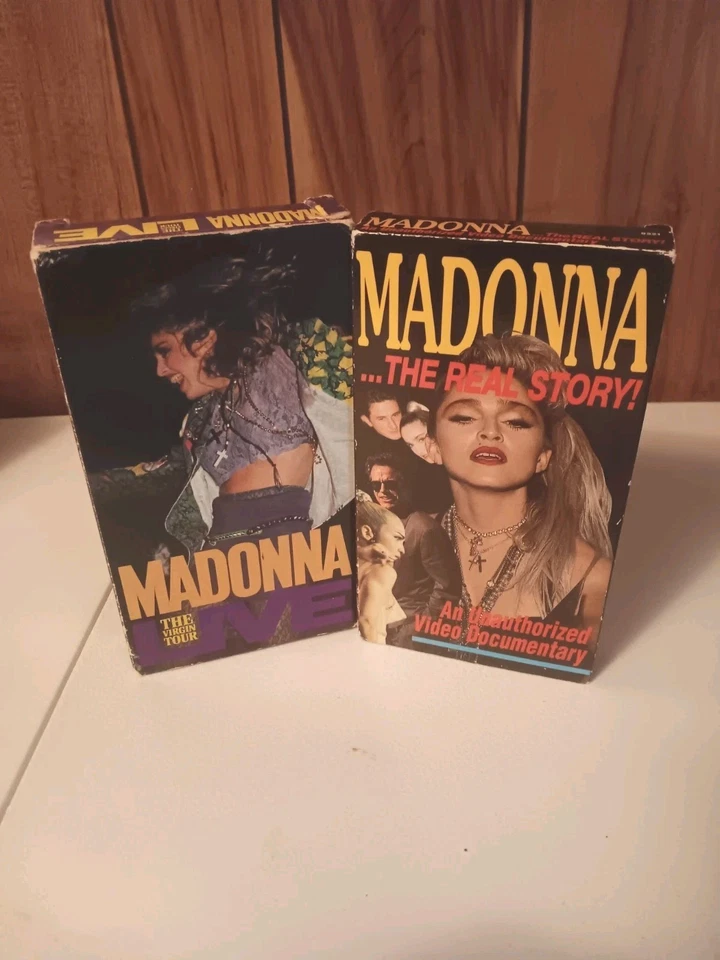 Madonna (2) VHS Lot The Virgin Tour Live Rare First Edition & The Real Story Doc Foto 1 de 4