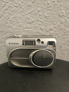 Fujifilm FinePix A205 Video 2MP Digicam Digitalkamera - getestet/funktionstüchtig - Bild 1 von 7
