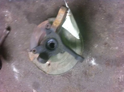 85 86 87 88 89 90 COLT FRENOS DELANTEROS DERECHO ROTOR SOLO 1,8 LITROS Foto 1 de 4