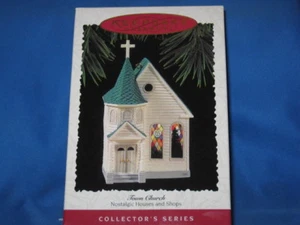 HALLMARK TOWN CHURCH 1995  ORNAMENT - 12TH IN SERIES EXCELLENT IN BOX - Picture 1 of 3