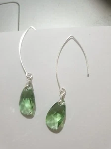 925 Silver Pear shaped  Earrings made with Swarovski Crystals  PERIDOT - Picture 1 of 2