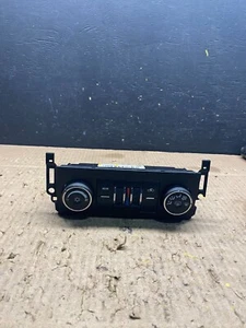 2007-2009 Chevrolet Suburban Climate Temperature Temp Control N0486 DG - Picture 1 of 8