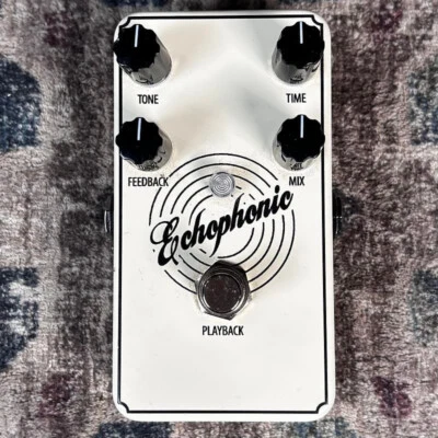 ¡Pedal efecto para guitarra Lovepedal Echophonic White Delay! Foto 1 de 4