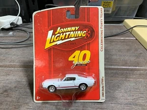 Johnny Lightning 40 YEARS 1968 FORD MUSTANG SHELBY GT-500 CHROME WHEELS - Picture 1 of 1