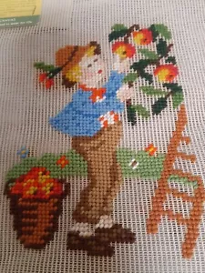 Lote de 3 fondos inacabados de colección Bucilla con aguja - niños en el trabajo - Imagen 1 de 7
