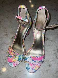 Lily Pulitzer Amber Lynn Block Heel Multicolor In Pink Tropic Sandals - Size 7.5 - Picture 1 of 16
