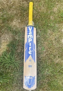 BAS Vampire Sumo Cricket Bat S/H - Picture 1 of 20