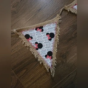 Handgefertigte Minnie Mouse rot weiß schwarz Wimpelkette Sackleinen Dekor rustikal Landhaus - Bild 1 von 3
