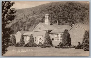 Postcard Kent Connecticut c1930s Kent Center School Litchfield County - Picture 1 of 2