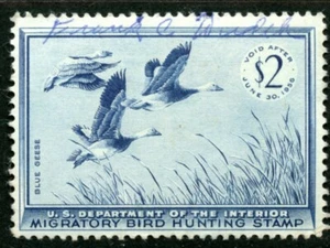 US Scott RW22 Blue Geese Signed Duck Stamp VF Mint NH - Picture 1 of 1