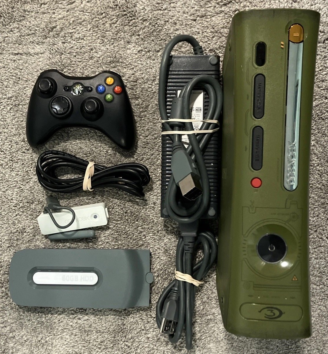 Xbox 360✖︎カセット8個付き Xbox 360✖︎カセット8個付き Xbox 360 Bundle Of Five Games