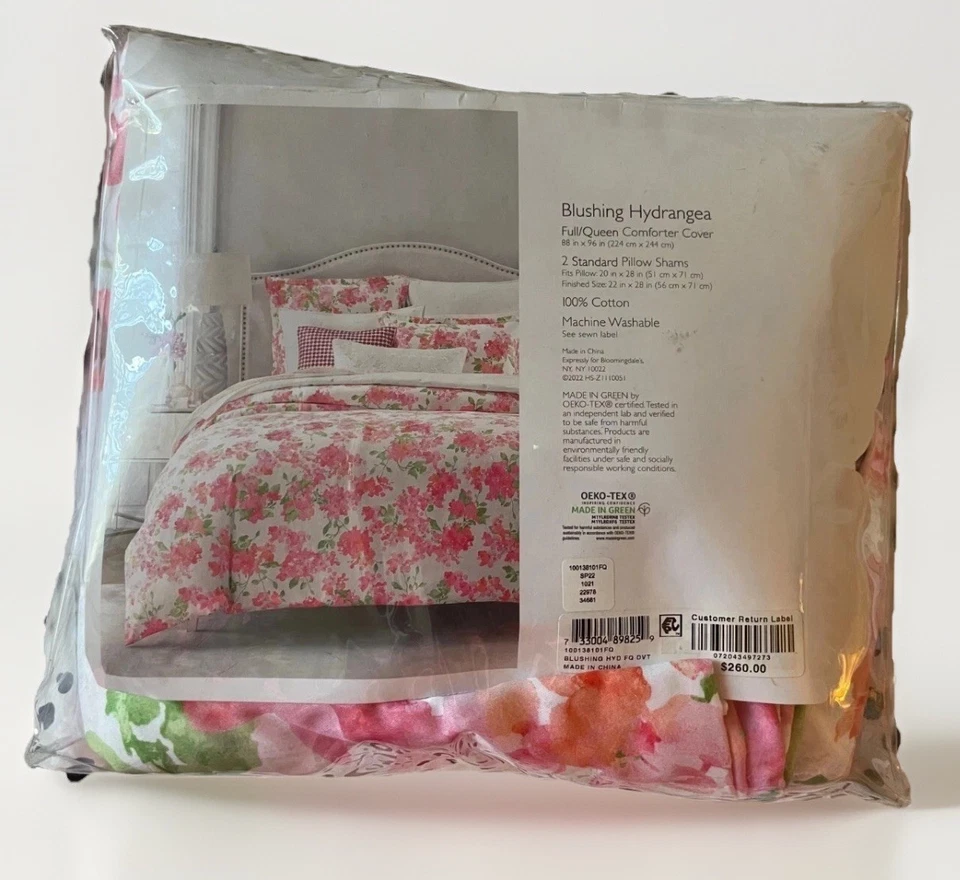 Sky Hydrangea, floral flower Full / Queen Duvet Cover & Shams Set Pink ** - Image 1 of 4