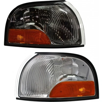 For 1999-2000 Nissan Quest Side Marker Light Pair Driver and Passenger Side - Image 1 of 4