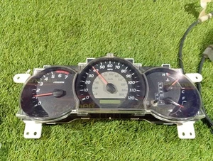 05 2005 Toyota Tacoma Truck Instrument Speedometer Cluster Gauge 83800 04A10 - Picture 1 of 5