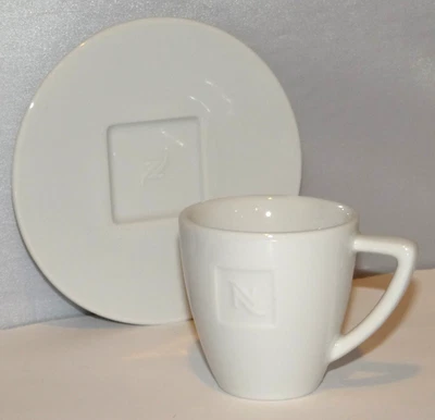 Taza y platillo de café espresso Nespresso de porcelana blanca Demitasse hecho en Alemania Foto 1 de 4
