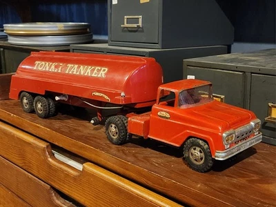 Vintage Tonka Tanker Red Tractor Trailer Truck 1960s - Image 1 of 4