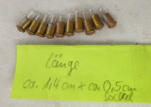 10 Stück 16 V Glühbirnen,Glühlampen,Lampen Steckfassung Loks,Puppenstube Häuser - Bild 1 von 2