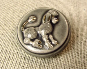 Vintage Glazed Ceramic French Poodle Button Brooch - Picture 1 of 4