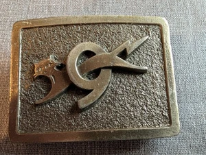 Batería Eveready Cat 1981 vintage 9 voltios hebilla de cinturón Union Carbide Corp - Imagen 1 de 4