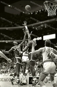 Negativo original de 35 mm de baloncesto Michael Jordan Jumpshot Robert Parrish 1986-87 - Imagen 1 de 1