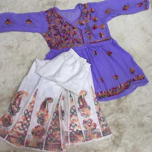 Georgette Short Frock Kurti Set da Donna con Sharara Multicolore Taglia 36-44 - Foto 1 di 4