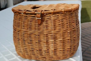 Vintage FISHING CREEL BIKE BASKET WICKER LARGE UNUSED - Picture 1 of 10
