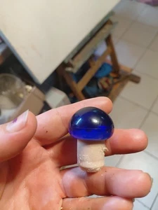 Tapa de botella de vidrio azul cobalto -- Tapón - Imagen 1 de 5