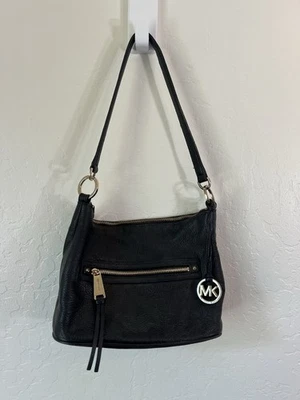 Michael Kors Rhea Medium Pebbled Leather Shoulder Bag signs of wear  - Image 1 of 4