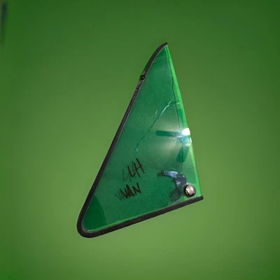 Chevrolet Serie G 1971-1996 vidrio de ventilación LH (ventana del ala del conductor) G10, G20, G30 Foto 1 de 4