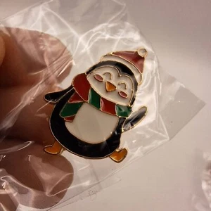 Neue Emaille Anstecknadeln - Weihnachten Pinguin  - Bild 1 von 2