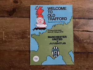 Manchester Utd v Juventus 76-77 UEFA Cup with Token & No Writing - Picture 1 of 2