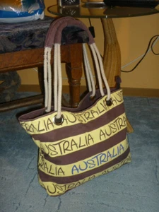 Robin Ruth Tasche gelb/braun mit farbigen Aufdrucken "AUSTRALIA" TOP - Bild 1 von 8