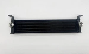 ASTON MARTIN V8 VANTAGE ÖLKÜHLER 2005-2017 (6G33-6A642-AB) - Bild 1 von 2